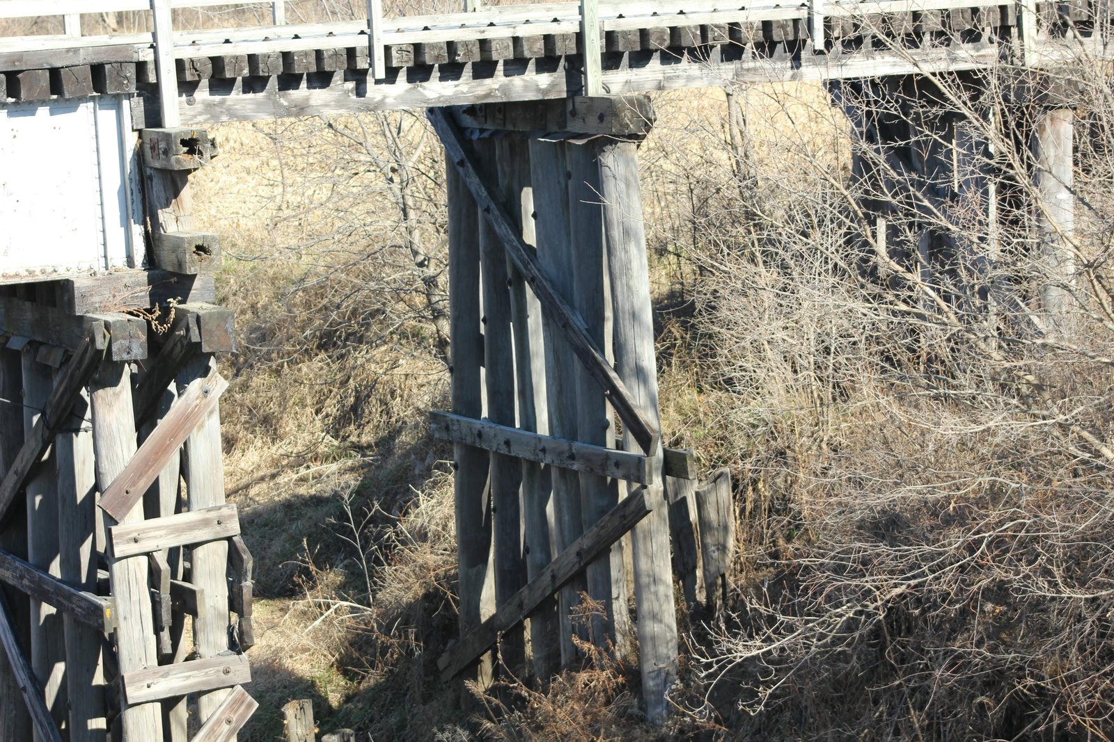 Typical bent on east approach